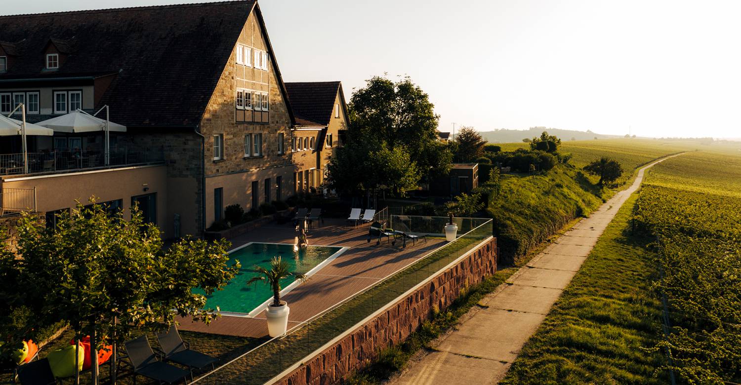 Hotel Leinsweiler Hof panorama outdoor pool with view